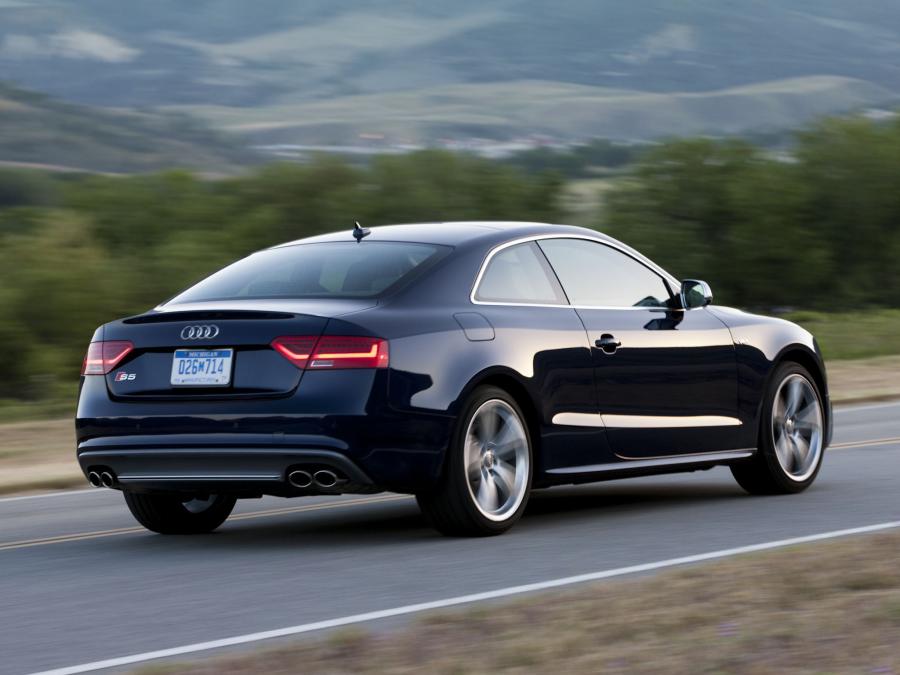  Audi S5 Coupe 2012 года  (NA) (фото 5 из 16)